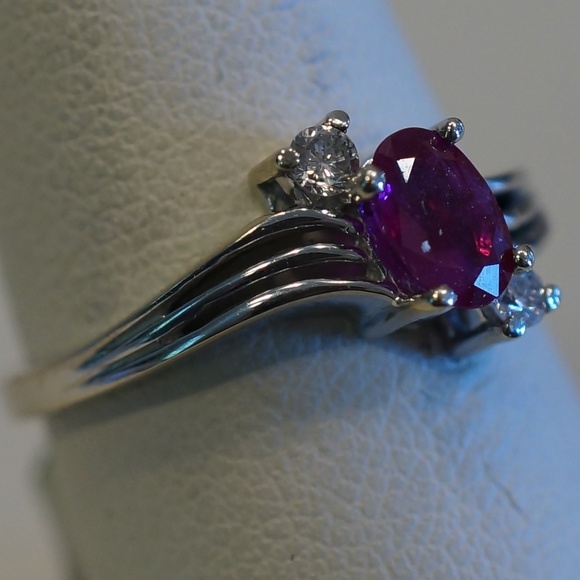 14KW Gold Genuine Ruby & Diamond Ring - Picture 2 of 5